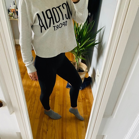 Black high waisted Lululemon leggings - Picture 1 of 5